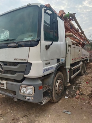 2012 ZoomLion 49M xe tải bơm bê tông sử dụng trong khung xe Benz