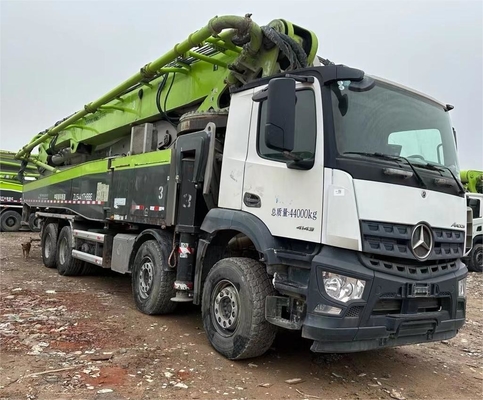 2021 Zoomlion 62M Xe bơm bê tông cũ với khung xe BENZ