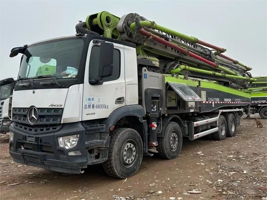 2021 Zoomlion 62M Xe bơm bê tông cũ với khung xe BENZ